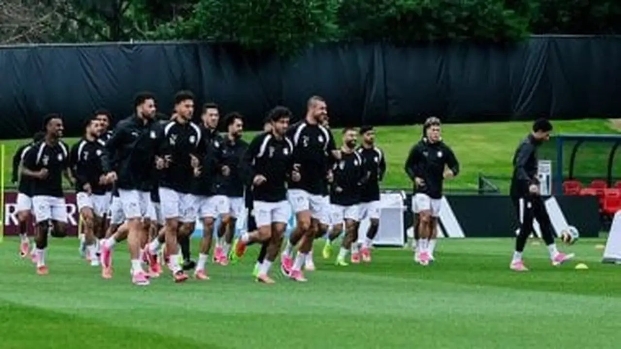 فيفا يلزم منتخب مصر بتعديل قميصه بسبب نجوم كأس الأمم